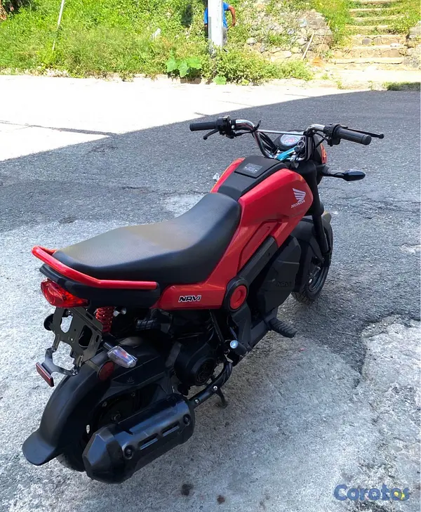 motores y pasolas - Honda Navi como nueva  5