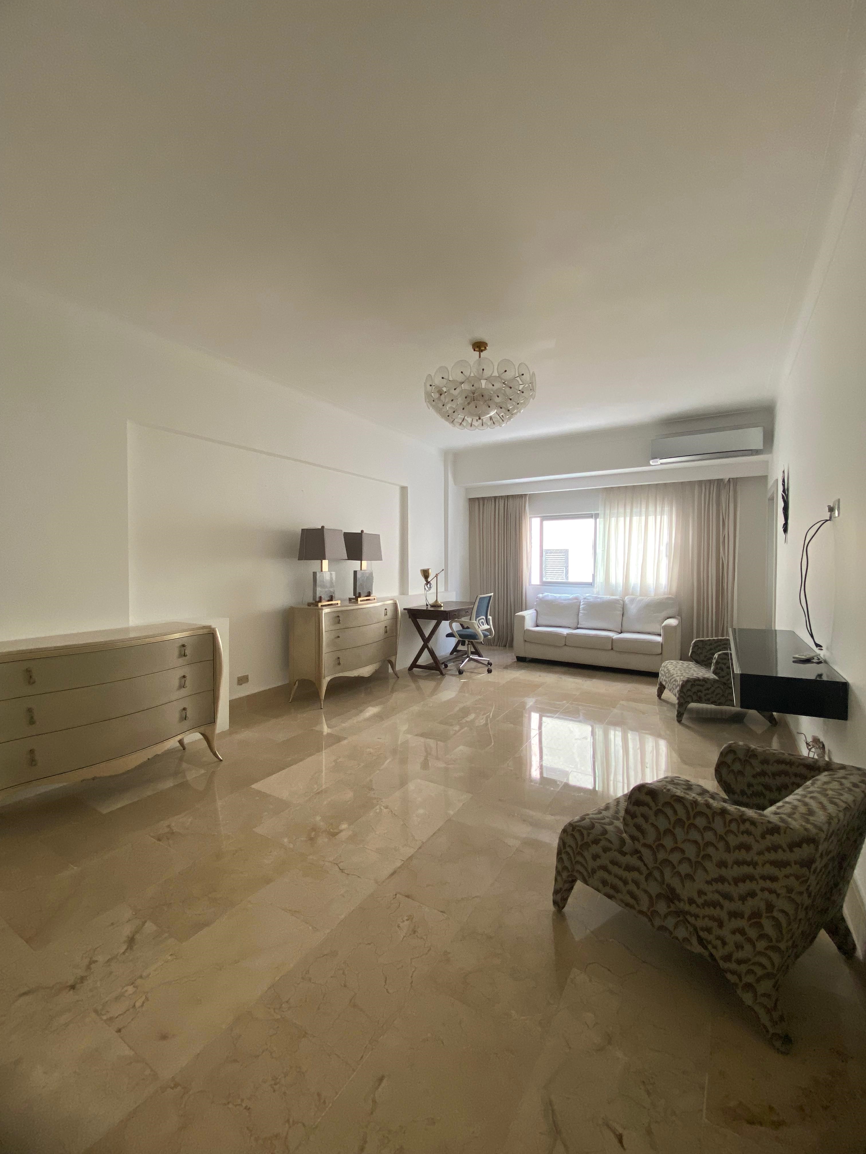 apartamentos - Apartamento con un Máster Clóset en Los Cacicazgos 4
