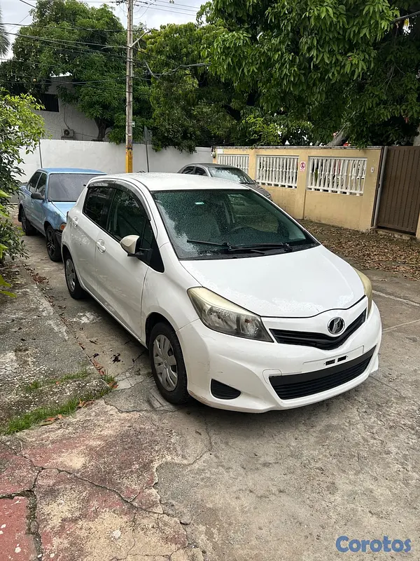 carros - Toyota vitz 2012 2