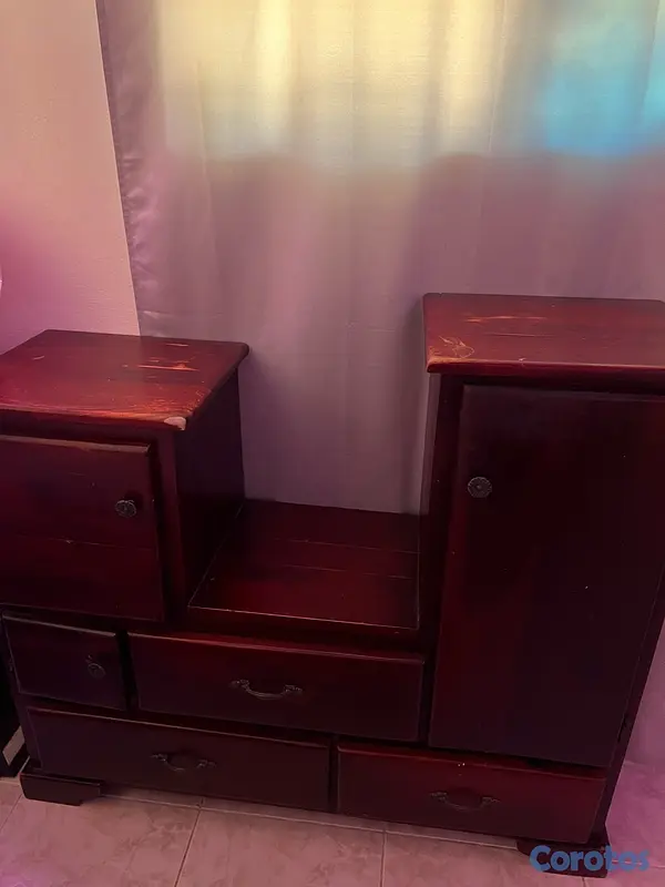 muebles y colchones - Gavetero de caoba en estado aceptable 2