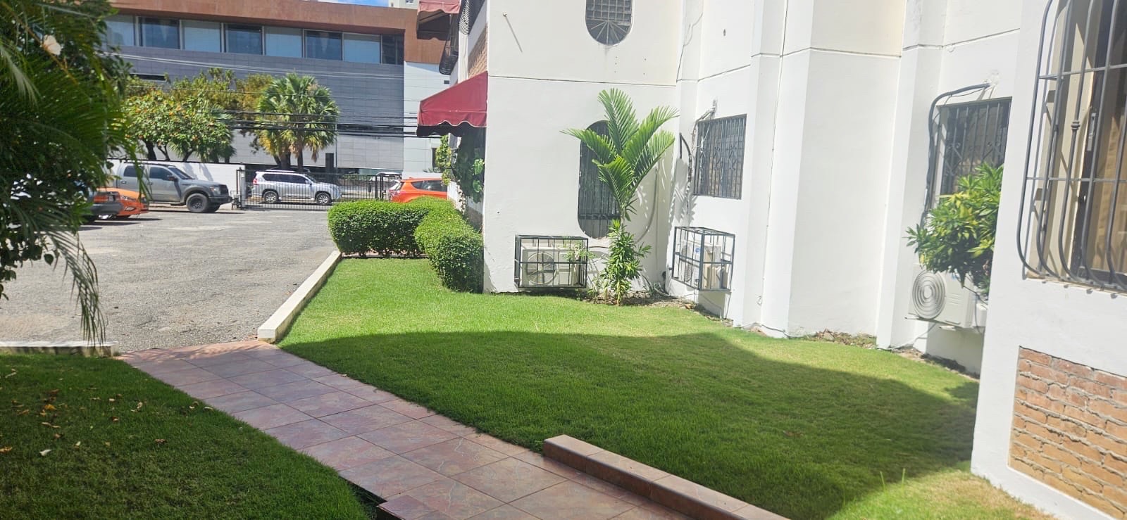 apartamentos - hermoso apartamento en excelente ubicación en serralles  8