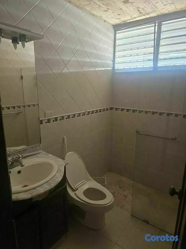 casas - Venta de casa en el millón  6