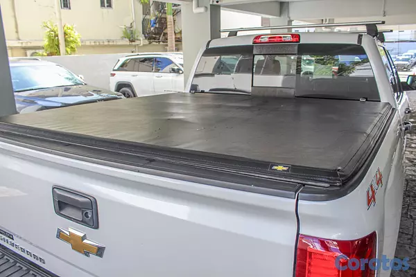 camiones y vehiculos pesados - Chevrolet Silverado High Country  11
