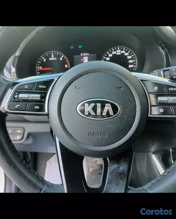 jeepetas y camionetas - KIA SELTOS 2022 BLANCO DIESEL 12