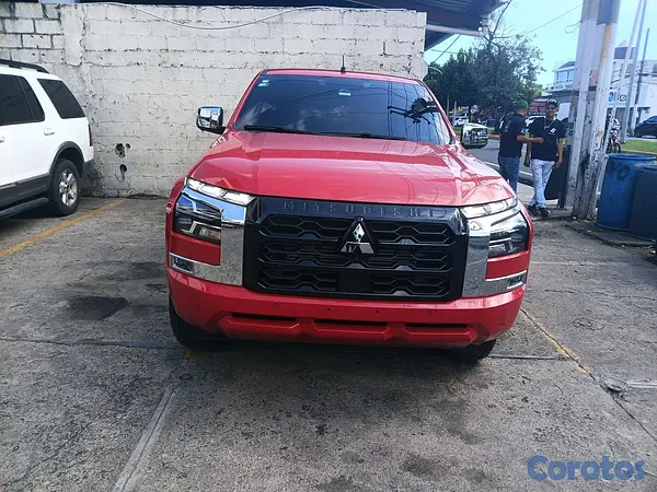 jeepetas y camionetas - Mitsubishi Tritón Diésel Doble Cabina 4WD 25  2