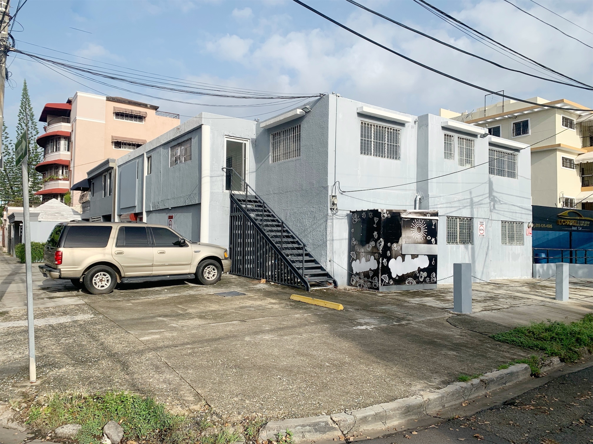 oficinas y locales comerciales - Local de oportunidad en el Quisqueya 2