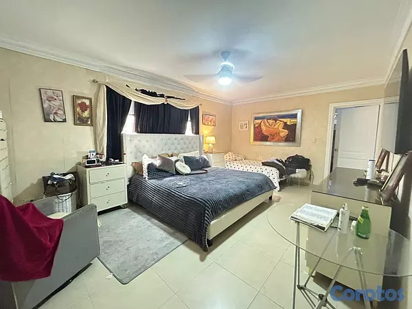 casas - vendo casa los Ríos de dos muebles 5 habitaciones 4 de ellas con baño 3 parqueos 14