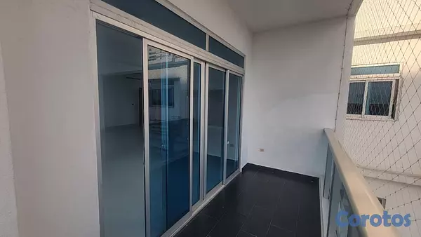apartamentos - Apartamento en alquiler en bella vista de tres habitaciones 4