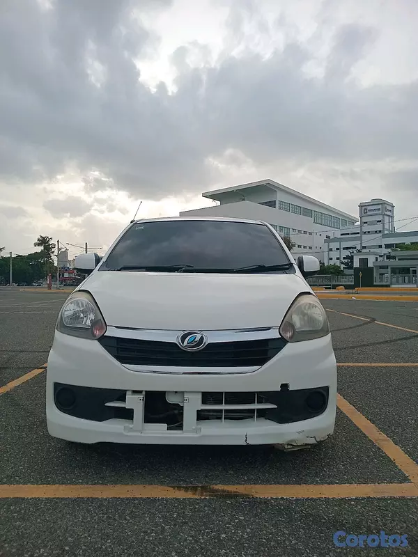 carros - Daihatsu Mira 2015 automático . 11