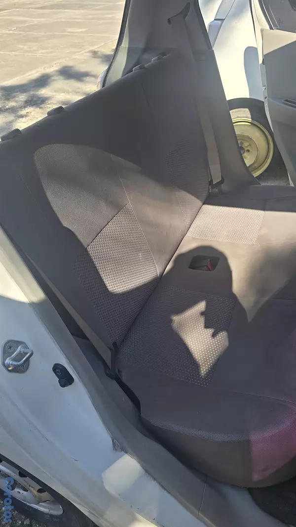 carros - Daihatsu mira 2015  9