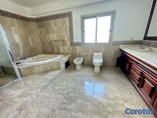apartamentos - Apartamento amplio en venta en Malecón Center 2