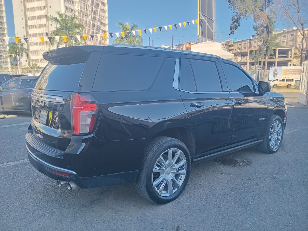 jeepetas y camionetas - CHEVROLET TAHOE HIGHCOUNTRY 2021