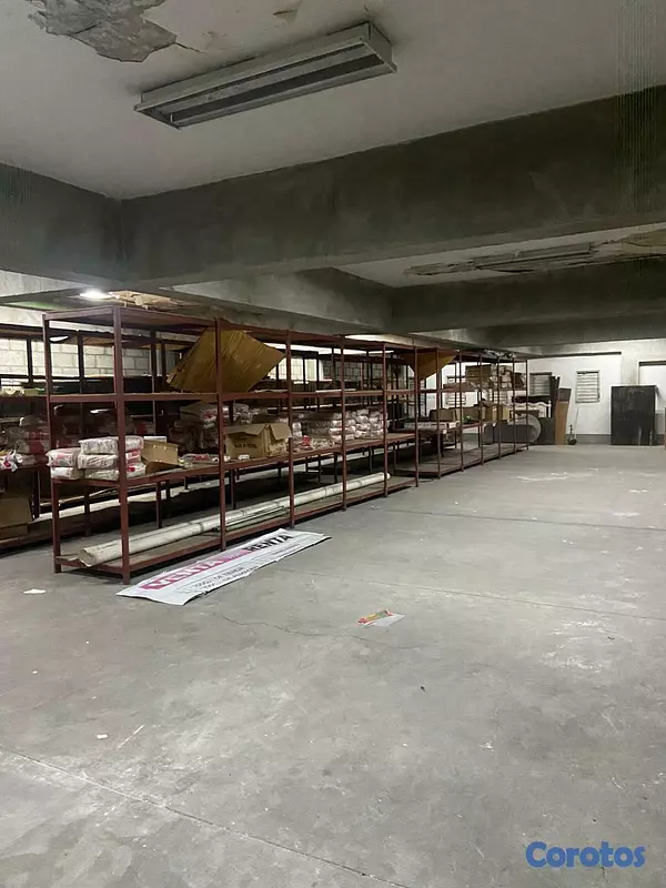 oficinas y locales comerciales - Gran Local Edificio Conde Zona Dolonial  5