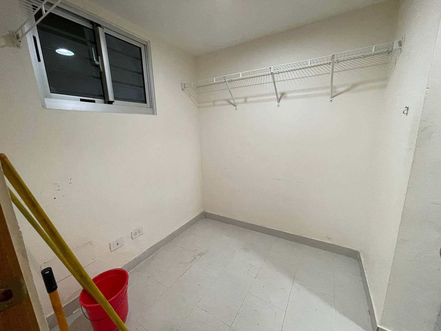 apartamentos - Alquilo en Torre Moderna Amenidades Apartamento en Piantini Código: PD234

 5