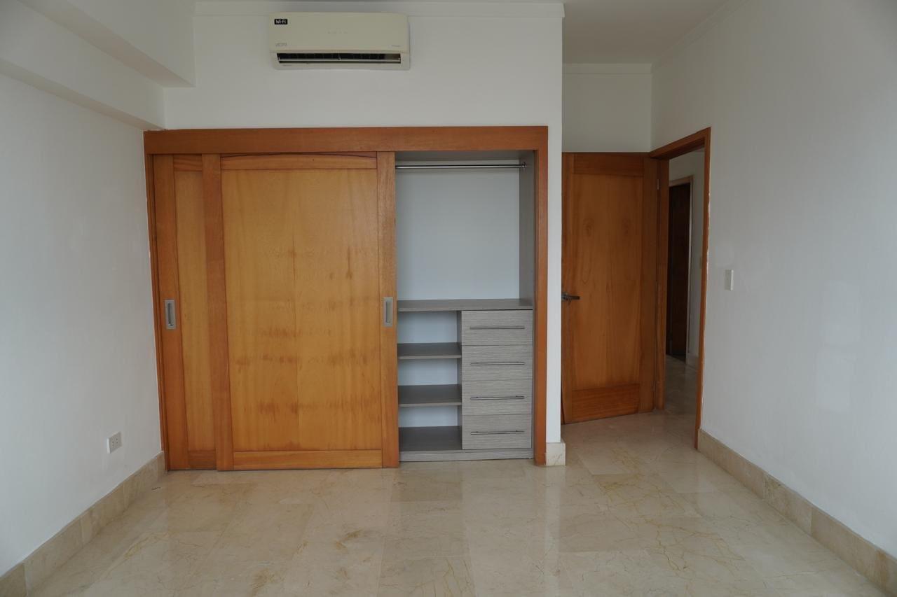 apartamentos - Apartamento en Piantini con Estudio 7
