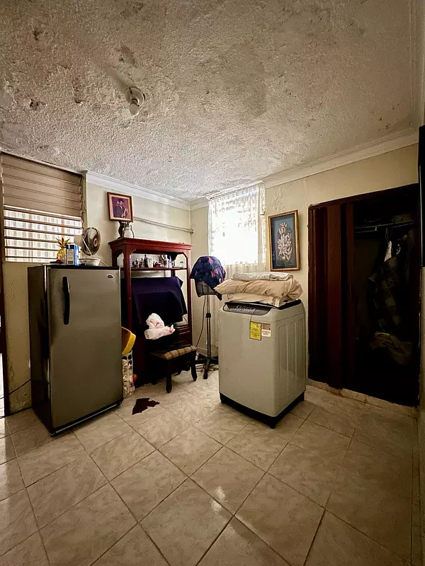 casas - Vendo Casa en la Avenida Independencia 10