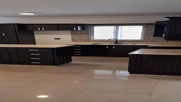 casas - CASA EN  LA ROMANA DETRAS DE LA UNIVERCIDAD O&M 5
