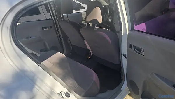 carros - Daihatsu mira 2015  10