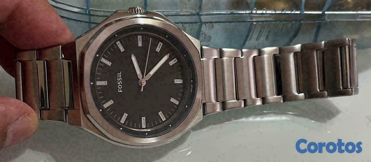 joyas, relojes y accesorios - Reloj de hombre plateado marca fossil  2
