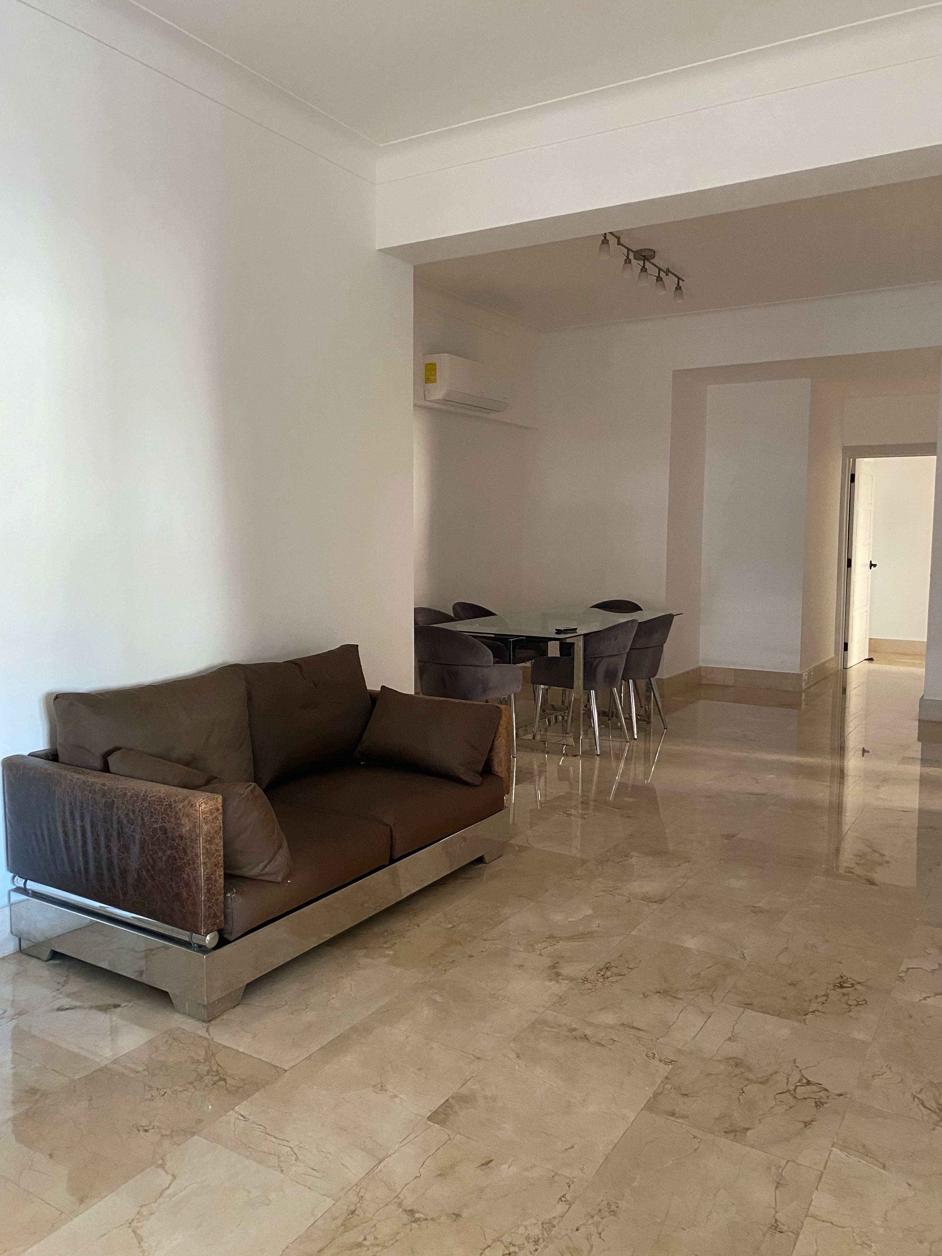 apartamentos - Apartamento con un Máster Clóset en Los Cacicazgos 2