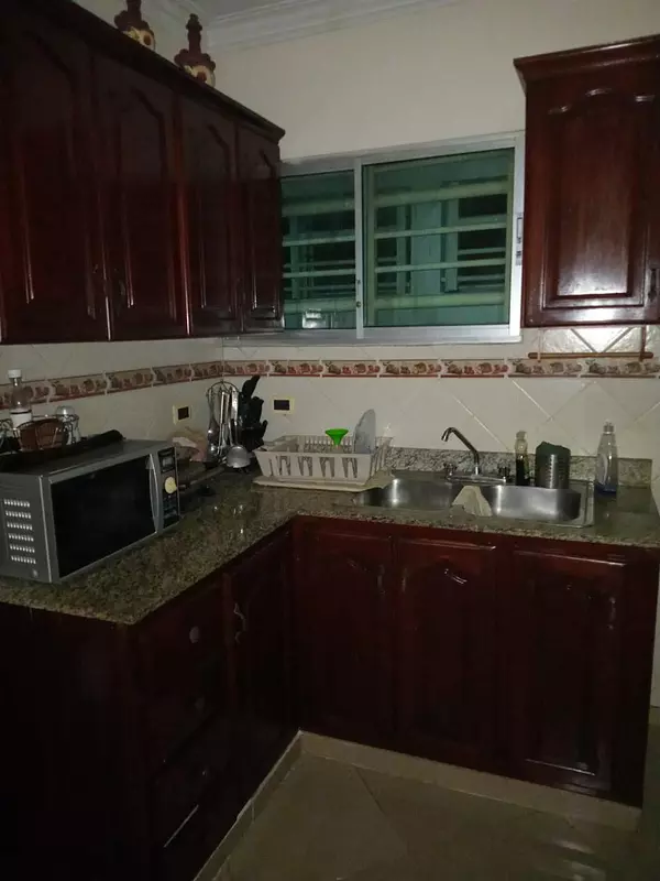 apartamentos - Alquiler Apartamento de 3 Habitaciones, Gazcue 3