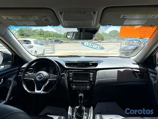 jeepetas y camionetas - Nissan Rogue 2020 
 7