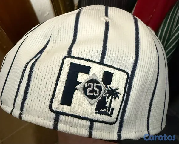 ropa para hombre - Gorra Yankees campo de entrenamiento 2025.  2
