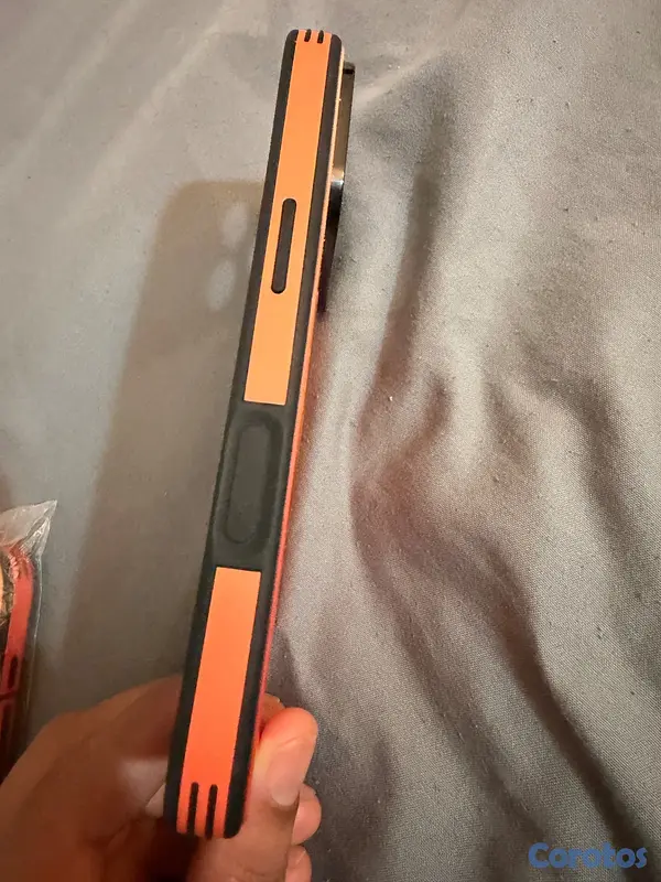 accesorios para electronica - Cover iPhone 17 pro nuevos con carga inalámbrica 3