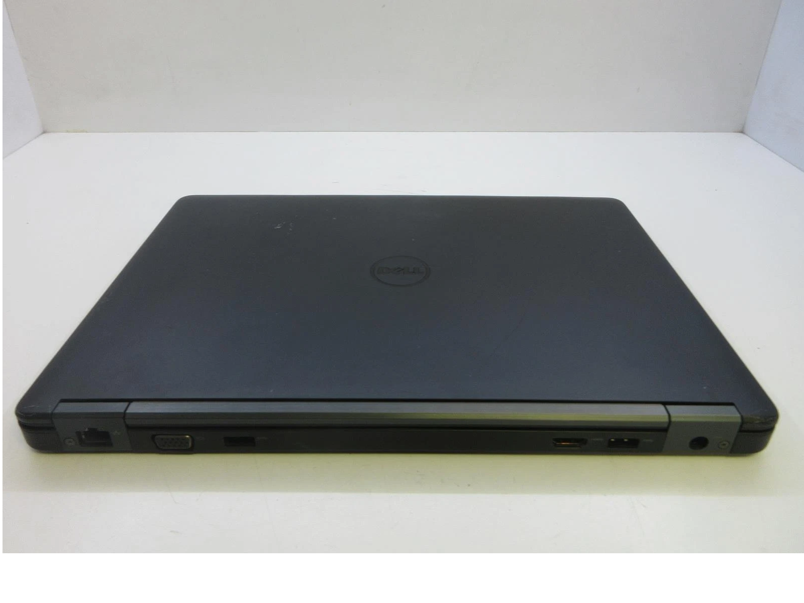 computadoras y laptops - Laptop Dell E5450 8GB i5-5300 2.30 Ghz para Piezas 1