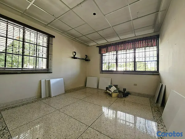 casas - Alquiler de Casa en Ensanche Julieta Morales 7