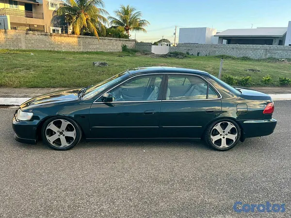 carros - esta nitido buenas condiciones 3