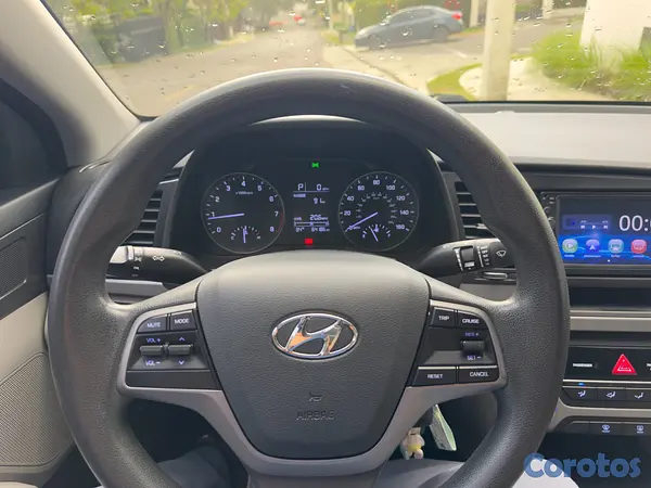 carros - Hyundai Elantra 2017 5