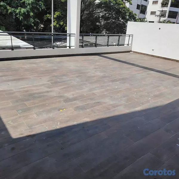 apartamentos - Apartamento en 2do nivel Viejo Arroyo Hondo | Próx 13