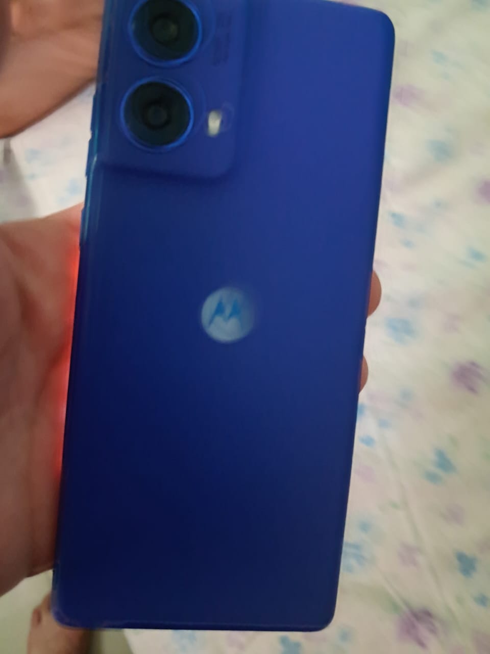 celulares y tabletas - Motorola G85 Mancha Negra En La Pantalla 256 GB Todo Funciona Correctamente 