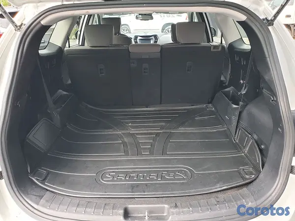 jeepetas y camionetas - Hyundai Santa Fe SE 2017 9