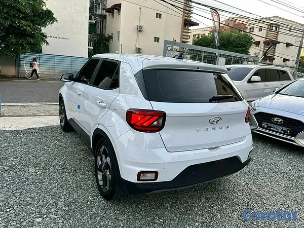 jeepetas y camionetas - Hyundai Venue 2020 full 3