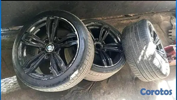 accesorios para vehiculos - Aros 20 usados en M5 2015  3