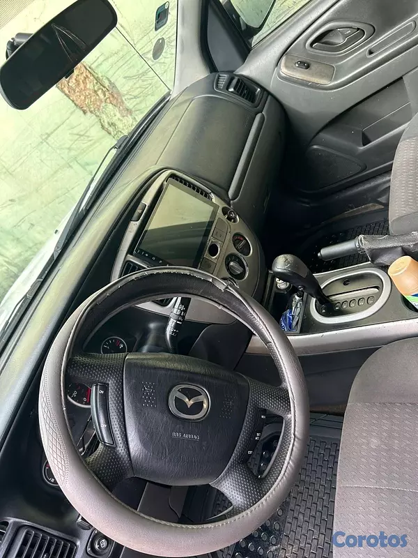 jeepetas y camionetas - vehículo Mazda tribute 2006  5