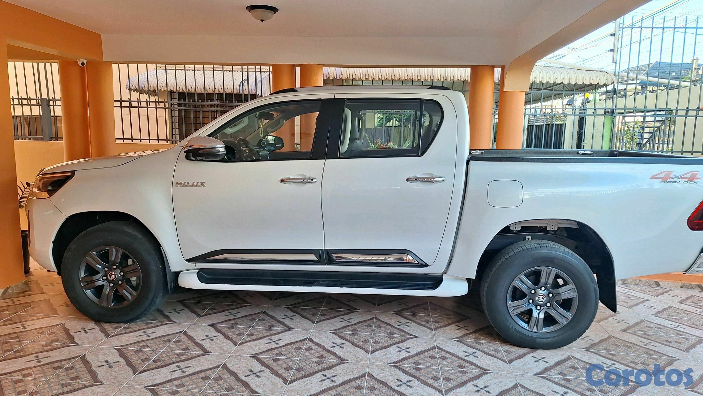 jeepetas y camionetas - Toyota hilux 2024 4