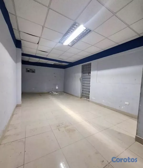 oficinas y locales comerciales - se alquila local  6