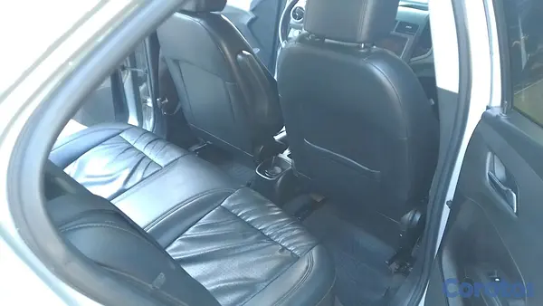 carros - Chevrolet Sonic  8