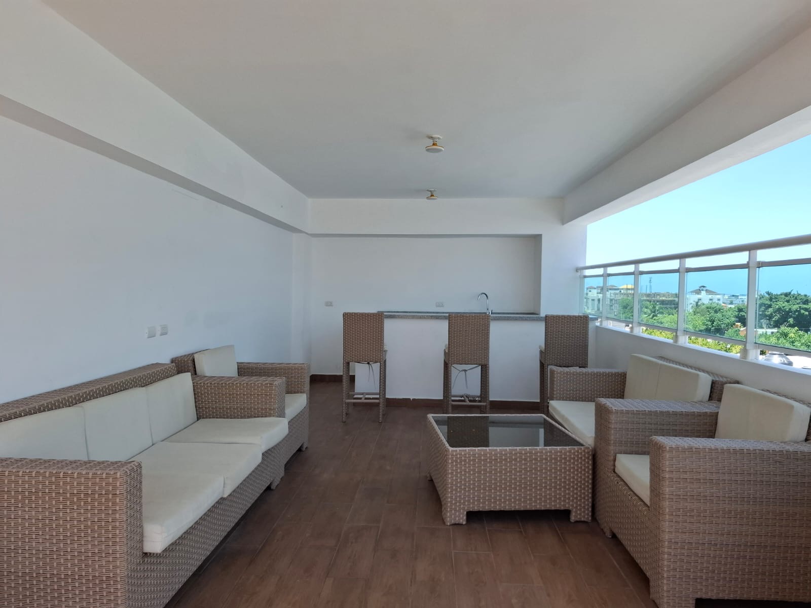 apartamentos - Vendo dos hab 2.5 baños dos parqueo balcón klm 9  0