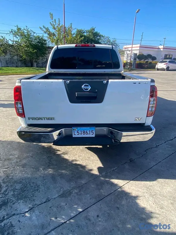 jeepetas y camionetas - Nissan Frontier Doble Cabina 4