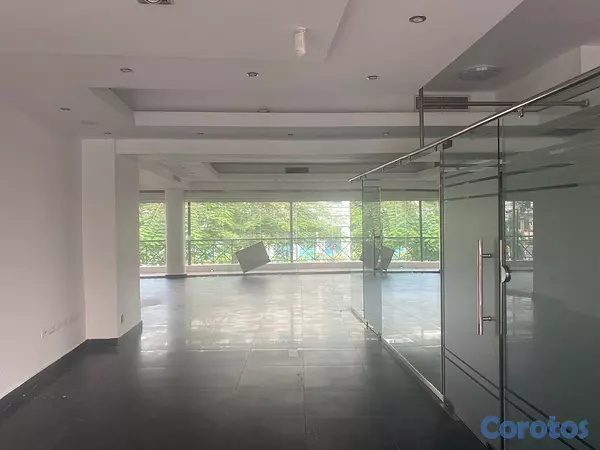 oficinas y locales comerciales - LOCAL COMERCIAL SEGUNDO NIVEL PIANTINI 3