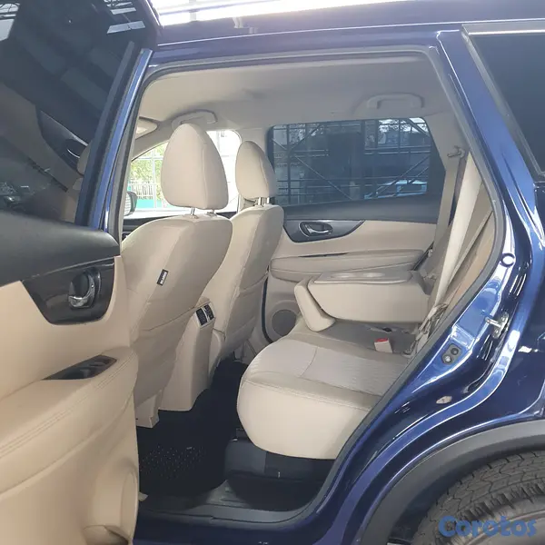 jeepetas y camionetas - Nissan Rogue S 2020 Impecable 15