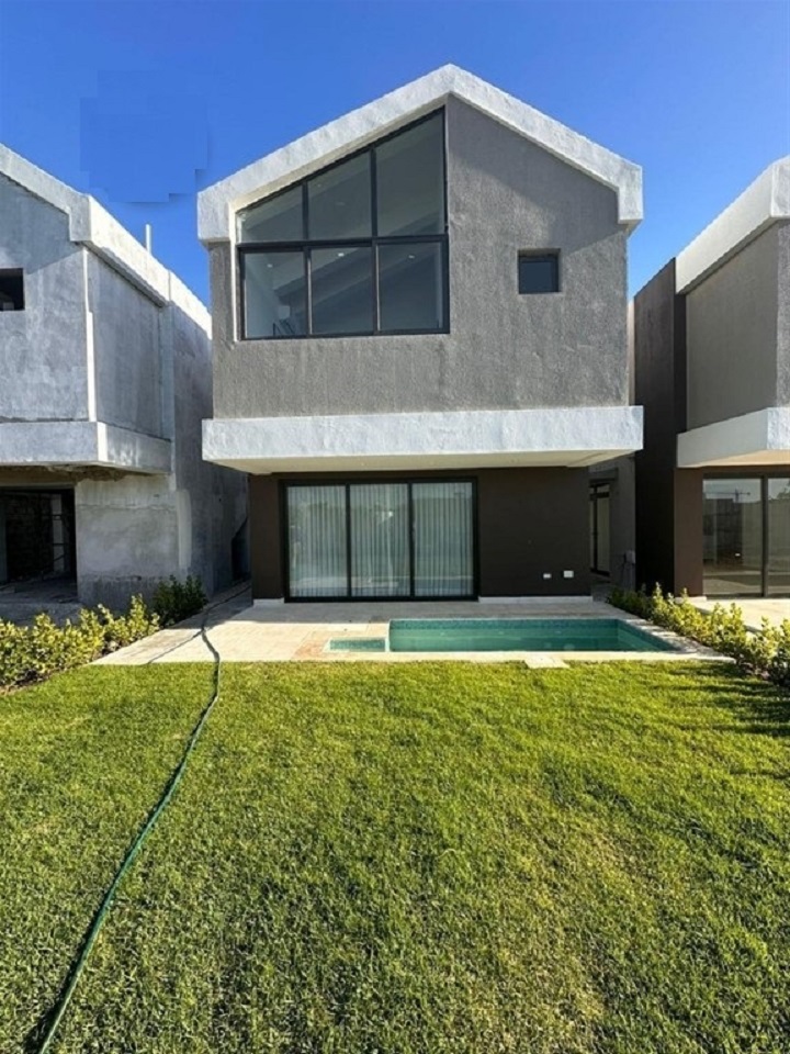 casas vacacionales y villas - Villas en Cap Cana a 7 Minutos de Playa Juanillo 0