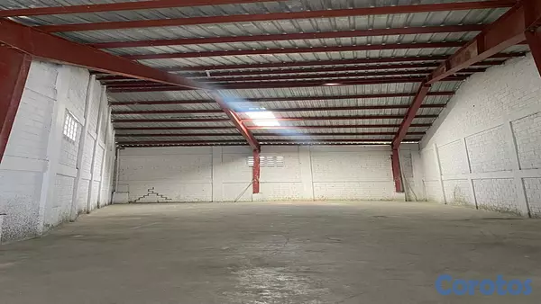 otros inmuebles - Alquilo Nave industrial en Manoguayabo 2