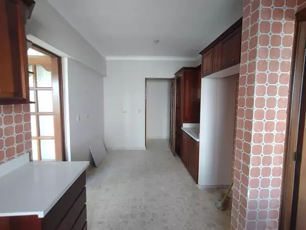 apartamentos - Alquiler Apartamento de 3 Habitaciones, Los Cacicazgos, Santo Domingo 2