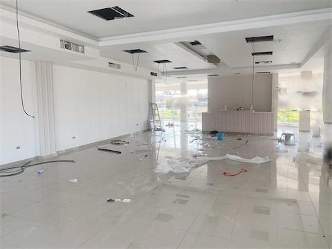 oficinas y locales comerciales - Local en naco espacio abierto 2