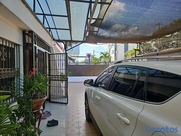 casas - Alquiler de Casa en Los prados potencial comercial  3